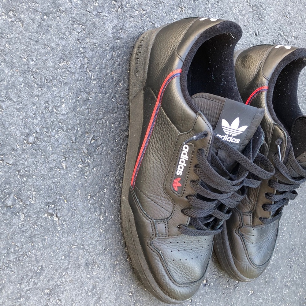 Adidas Continental